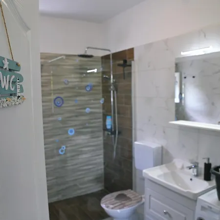 Biondi アパート Viskovo